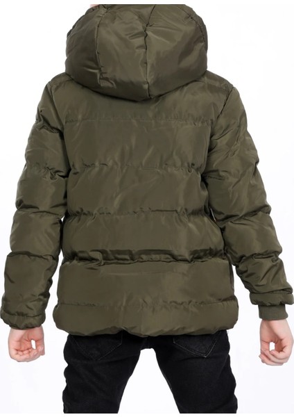 Erkek Çocuk Kolları Renk Bloklu Yazı Desenli Şerit Detaylı Fermuar Çıtçıt Kapamalı Haki Renk Mont fırsatları