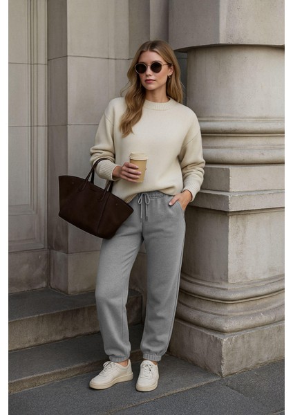 Kadın Paçası Lastikli Gri Eşofman Altı