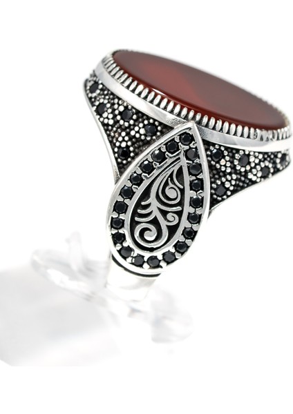 Desenli Kırmızı Akik Taşlı 925 Ayar Gümüş Erkek Yüzük – Sıcak Tonların Zarif Bir Yansıması fiyatları