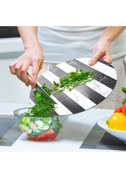 Cam Kesme Tahtası ve Sunumluk Yuvarlak Çarpraz Siyah Beyaz Mermer Desenli 30X30 cm indirimleri