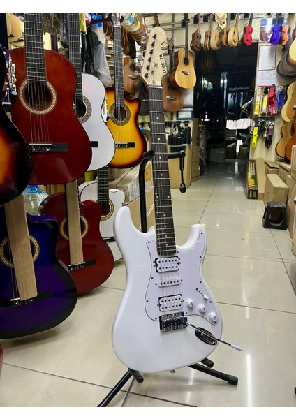 2 Humbucker 1 Sıngle Beyaz Elektro Gitar Kılıf Pena Dahil Kod 6308 fiyatları