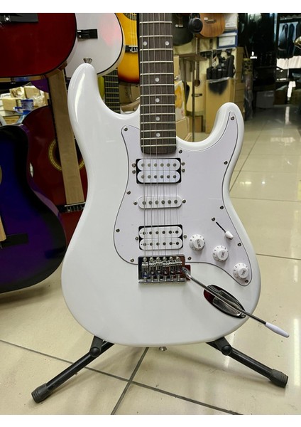 2 Humbucker 1 Sıngle Beyaz Elektro Gitar Kılıf Pena Dahil Kod 6308 modelleri