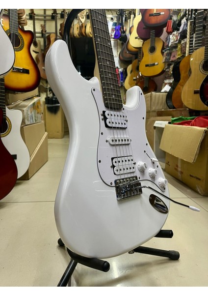 2 Humbucker 1 Sıngle Beyaz Elektro Gitar Kılıf Pena Dahil Kod 6308 fırsatları