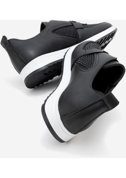 Taşlı Lastikli Kadın Günlük Ayakkabı Siyah Beyaz fırsatları
