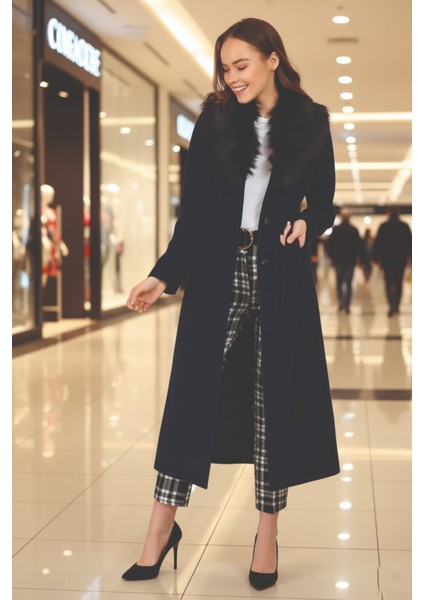 Kışlık Yakası Kürklü Kaşe Kaşmir Kaban