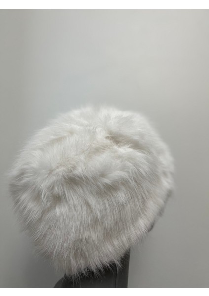 Kadın Tüylü Peluş Kışlık Şapka – Soğuk Havalar Için Trend ve Sıcak Tasarım modelleri