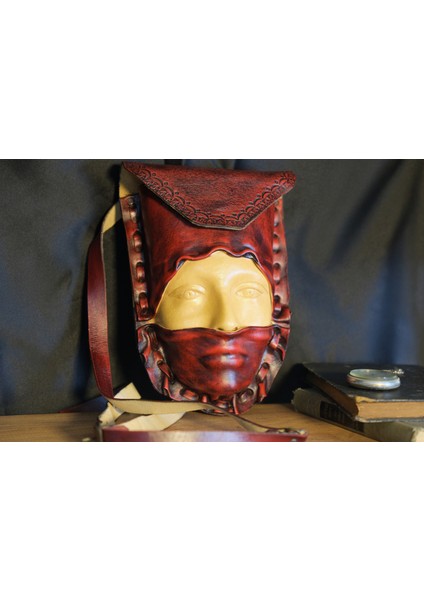 El Yapımı Hakiki Deri Maske ve Aksesuar Çantası- Gerçek Deri Çanta Koruyucu Kılıf - Seyahat Dostu Premium El Işçiliği Tasarım fırsatları