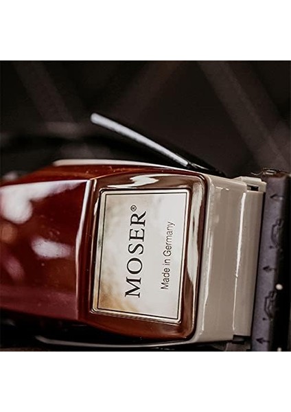 Moser 1400 Saç Kesme Makinesi, Erkekler Için, Makas, Kablolu, Aksesuarlı, 5 Kilitlenebilir Pozisyonlu (0,7 Ila 3 Mm), Bir Takma Tarak, 4,5 mm fiyatları