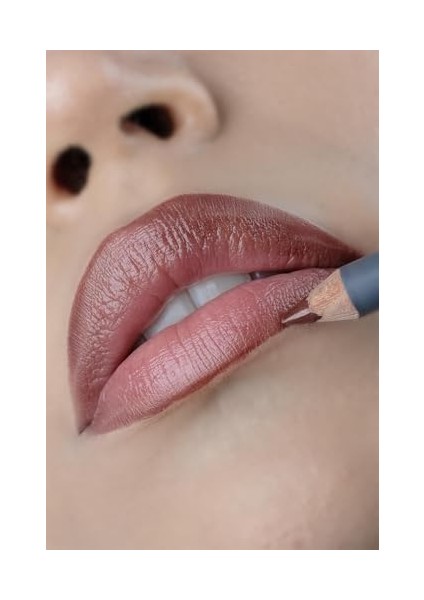 Alıx Avıen Uzun Süre Kalıcı Dağılma Yapmayan Nemlendirici Dudak Kalemi - Lipliner Pencil 21 Chocolate