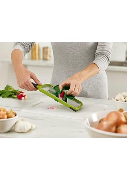 Multi-Grip Mutfak Mandolin, Ayarlanabilir Sebze Kesici ve Soğan Kesici, 3 Dilim Kalınlığı, Saplı, Yeşil modelleri