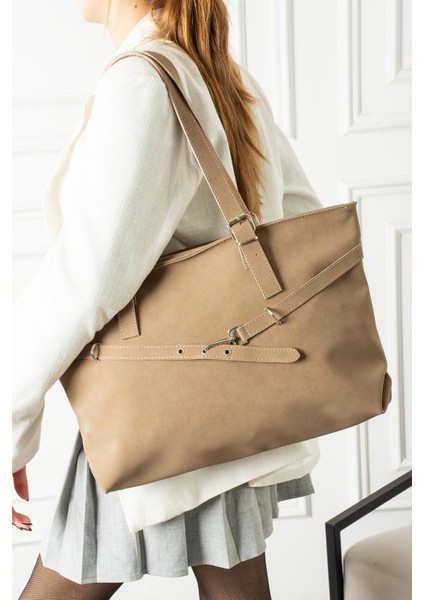 Bianco Kadın Kemer Detaylı Omuz Çantası