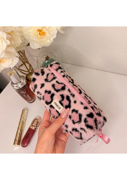 Pembe Leopar Peluş Makyaj Çantası/kalemlik | Saten Astarlı ve Kurdele Detaylı fiyatları