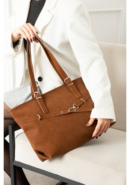 Bianco Kadın Kemer Detaylı Omuz Çantası fiyatları