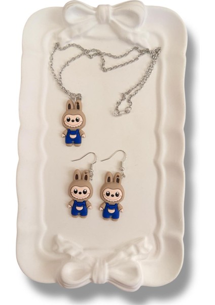 Labubu Figürlü Silikon Karışık Renk Çocuk Kolye ve Küpe Set (Zincir Uzunluğu 45 Cm) modelleri