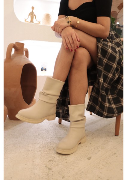Chelby Bej Cilt Dikişli Taban Körüklü Günlük Kadın Botu modelleri