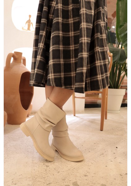 Chelby Bej Cilt Dikişli Taban Körüklü Günlük Kadın Botu indirimleri