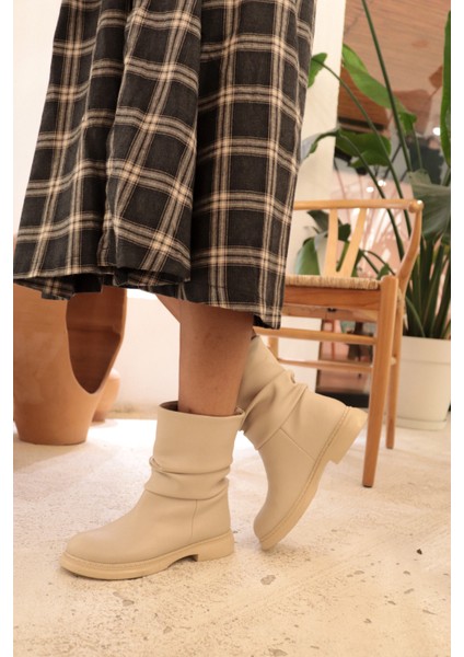 Chelby Bej Cilt Dikişli Taban Körüklü Günlük Kadın Botu