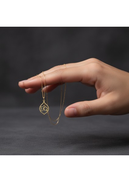 8 Ayar Altın Kolye Ucu E&q GM11279 0.5 gr fiyatları