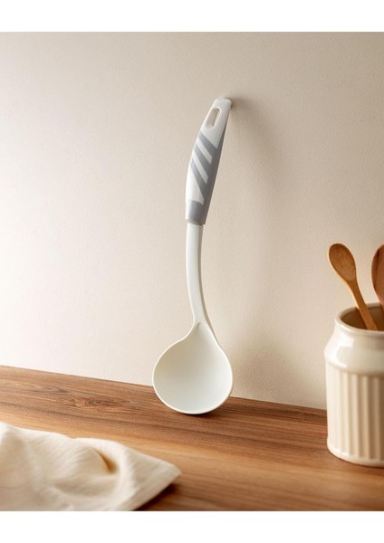 Coco Chase Servis Kepçesi