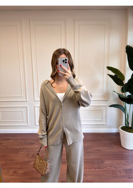 Fermuarlı Triko Takım - Bej modelleri