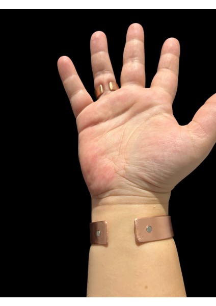 Çift Mıknatıslı Ham Bakır Bileklik 2 mm Kalınlık 16 mm Genişlik ( 𐱅𐰇𐰼𐰜 - Türk ) Işlemeli modelleri