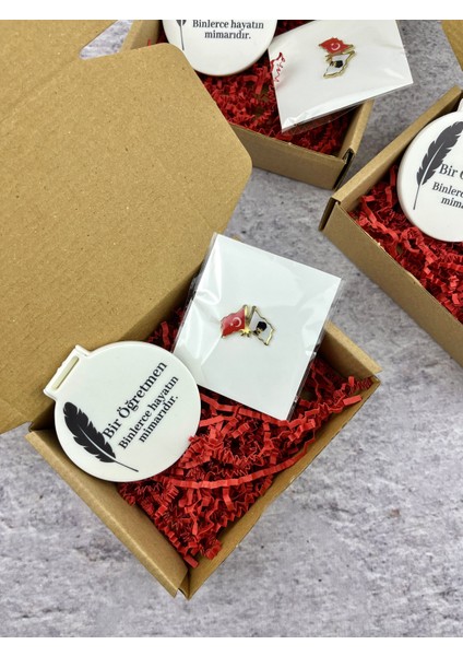 Öğretmenler Günü Hediyesi Ayna ve Broş Seti Rozet fiyatları