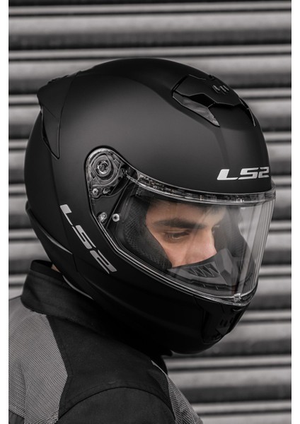 Stream 2 Mat Sıyah Kask modelleri