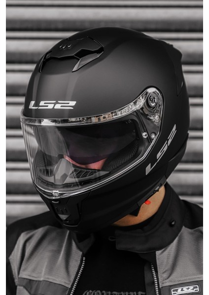 Stream 2 Mat Sıyah Kask indirimleri