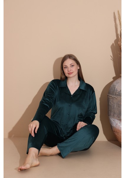Önden Düğmeli Büyük Beden Kadife Kadın Pijama Takımı 3138 fırsatları