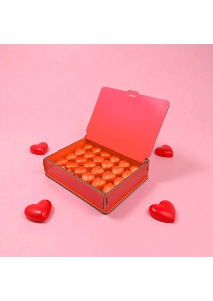 50 Adet Kalp Şeklinde Çikolatalı Kırmızı Ahşap Hediye Kutusu – Sevgi Dolu Tatlar fırsatları