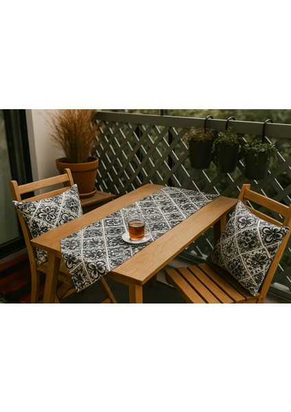 Duck Kumaş 2'li Çift Taraflı Kırlent Kılıfı (43X43 Cm) + Runner (42X100 Cm) Seti– Dekoratif Kombin