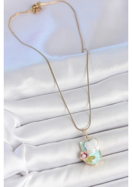 316L Çelik Gold Renk Zincir Mavi Mineli Incili Çiçek Işlemeli Portre Model Kadın Kolye fiyatları