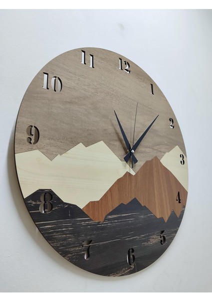 Modern Dağ Motifli Ahşap Duvar Saati