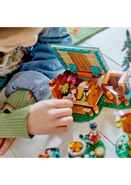 Kampı Şirin Kulübeler 42624-7 Yaş ve Üzeri Kız ve Erkek Çocuklar Için 3 Mini Bebek ve 1 Tilki Figürü Içeren Doğa Rol Yapma Seti, Çocuklar Için Doğum Günü Hediyesi (437 Parça) fiyatları