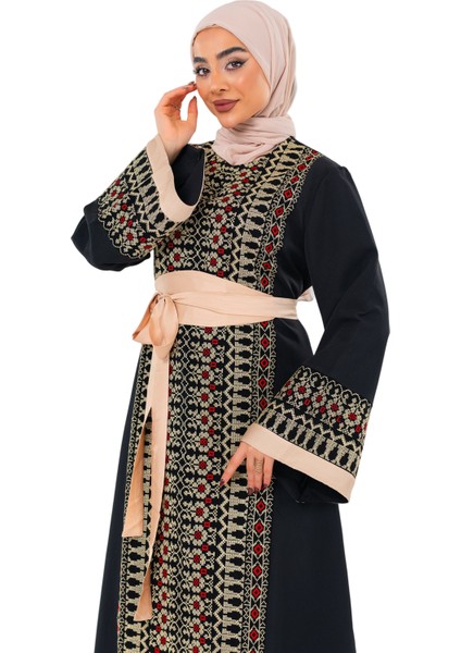 Kadın Elbise – Saten Kemerli Siyah Filistin Nakışlı Kadın Elbise