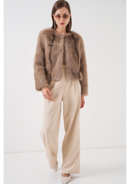 Kadın Peluş Kürk Mont 5225 - Bisküvi fiyatları