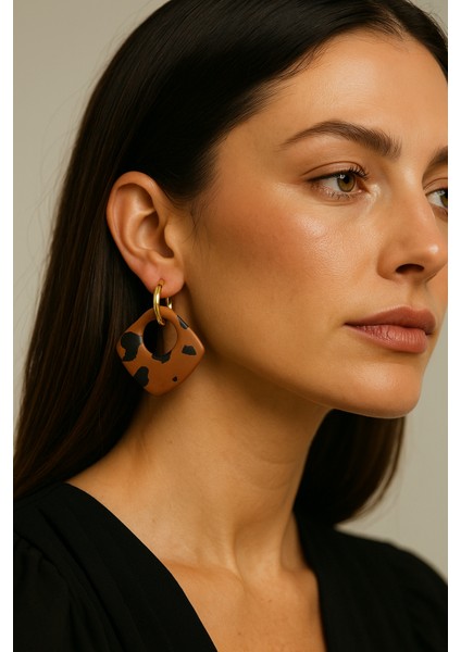 Leopar Desenli Altın Halkalı El Yapımı Küpe | Modern & Şık Tasarım – Lu Atelier fiyatları