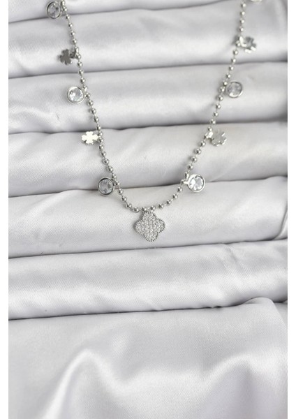 Pirinç Gümüş Renk Yonca Model Kadın Kolye