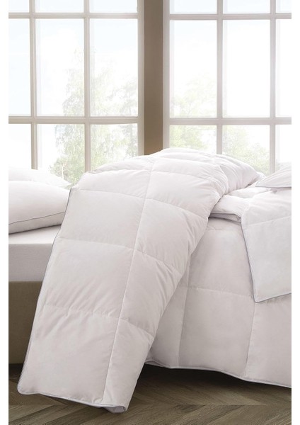 Kaz Tüyü Çift Kişilik Yorgan (%70 Gıdık)