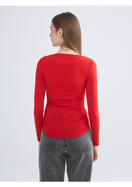 Yeni Sezon Kayık Yaka Büzgülü Bluz fırsatları