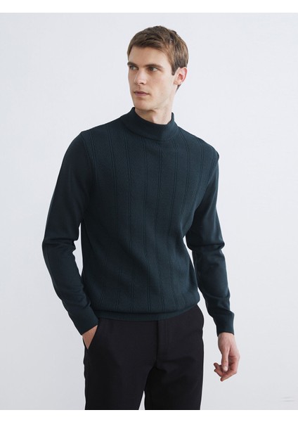 Yeni Sezon Yarım Balıkçı Yaka Erkek Triko Kazak