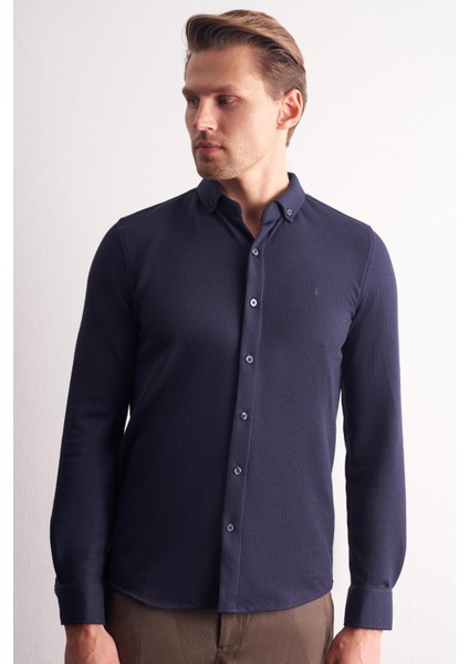 Lacivert Uzun Kol Düğmeli Yaka Kendinden Desenli Pamuklu Slim Fit Gömlek 1004255267 modelleri