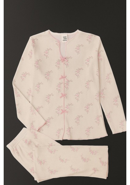 Kapadokya Kumaş Fitilli Çiçek Desenli Fiyonk Detaylı Kadın Pijama Takımı fiyatları