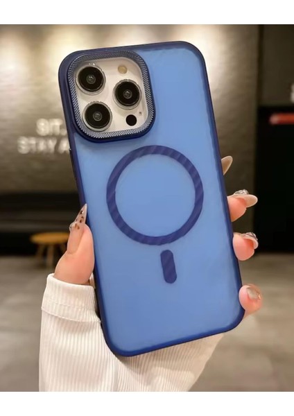 Iphone Uyumlu Metal Çerçeveli Mat Şeritli Magsafe Destekli Kılıf