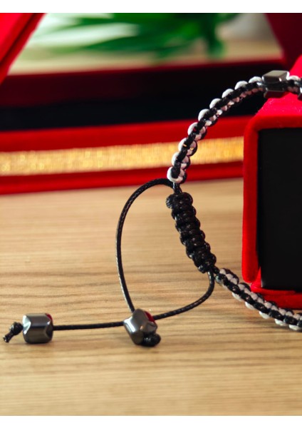 Makrome Örme Bileklik El Yapımı Kişiye Özel Harfli Bileklik Doğal Taş Hematit Bileklik modelleri