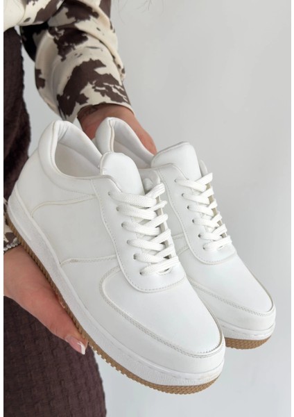 Yzlal Ceyyan Beyaz Cilt Bağcıklı Spor Ayakkabı (Numara: 36) fiyatları