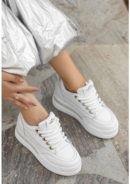 Yzlal Lulu Beyaz Cilt Bağcıklı Spor Ayakkabı (Numara: 39) modelleri