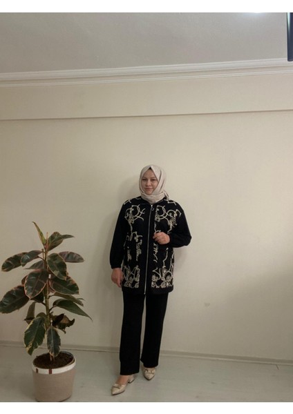 Nakış Işlemeli Fermuarlı Takım fiyatları