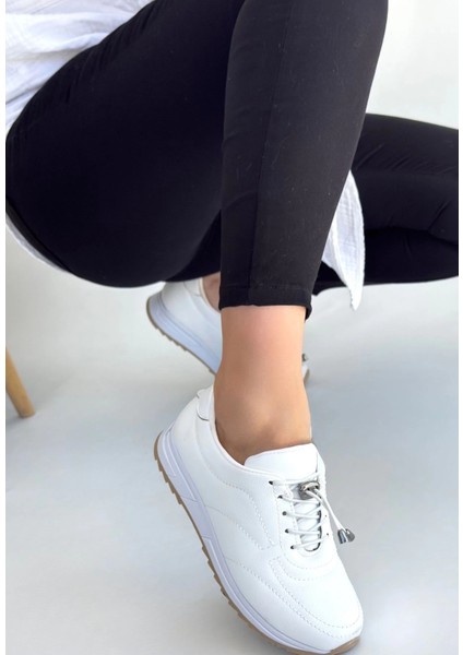 Sptrns Finna Beyaz Cilt Bağcıklı Spor Ayakkabı (Numara: 37) fiyatları