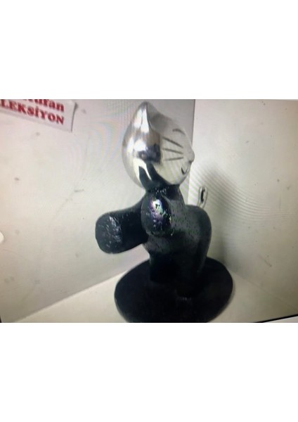 800 Gram Ağırlığında 16 cm Yüksekliğinde Metal ve Seramikten Kedi indirimleri